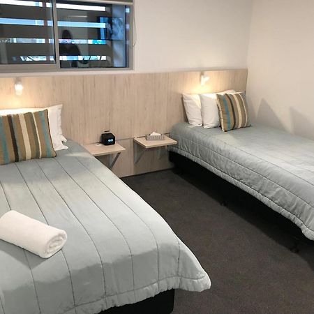 Beachfront Hotel Гокітіка Екстер'єр фото