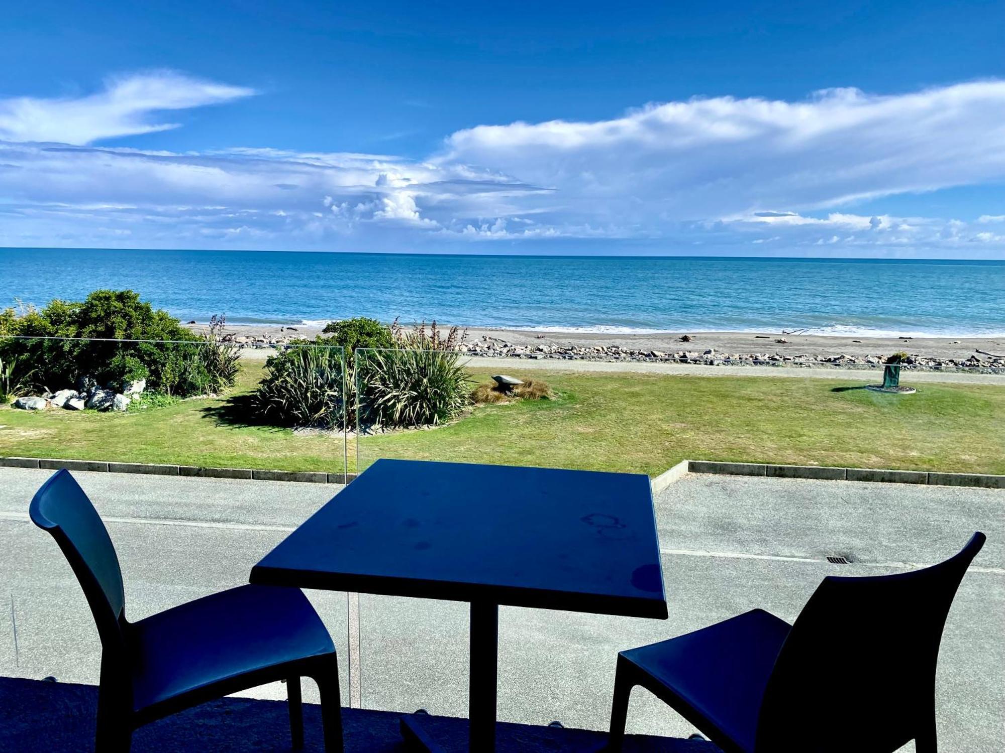 Beachfront Hotel Гокітіка Екстер'єр фото